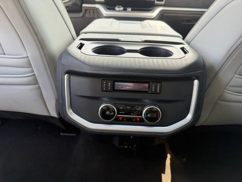 Used 2025 Ford Expedition Max Platinum w/ Platinum Ultimate Package AWD/4WD image 36