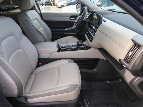 Certified 2024 Nissan Pathfinder SL w/ SL Premium Package image 14