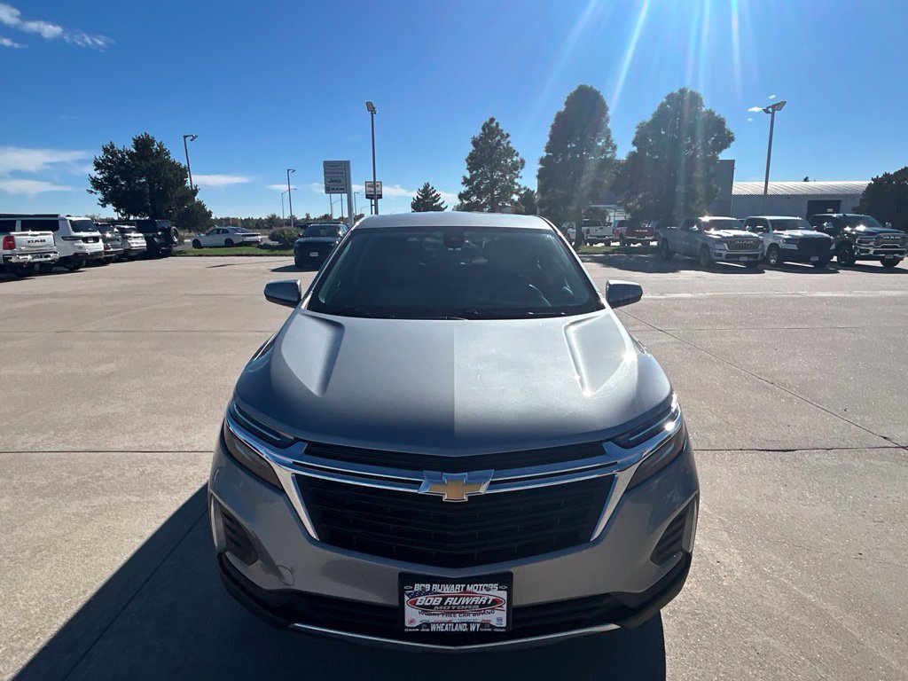 Used 2023 Chevrolet Equinox LT w/ LPO, Floor Liner Package AWD/4WD image 9