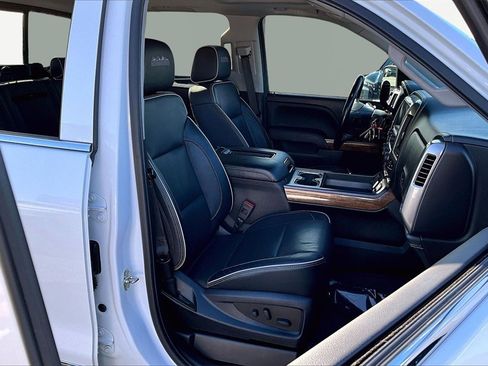 Used 2018 Chevrolet Silverado 1500 High Country image 7