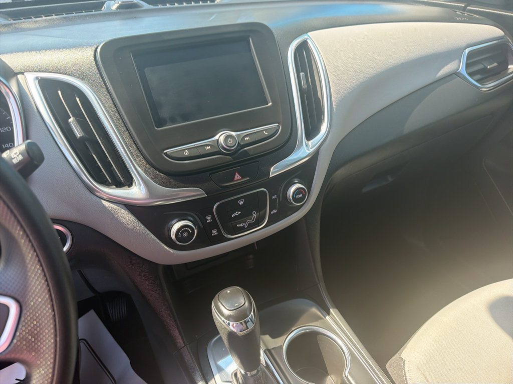 Used 2021 Chevrolet Equinox LS w/ LS Convenience Package FWD image 13