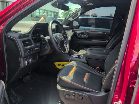 Used 2024 GMC Yukon AT4 w/ AT4 Premium Package AWD/4WD image 11
