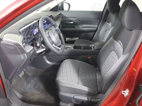 New 2026 Nissan Kicks SV w/ SV Premium Package image 18