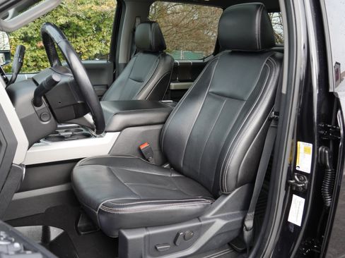 Certified 2021 Ford F350 Lariat image 38