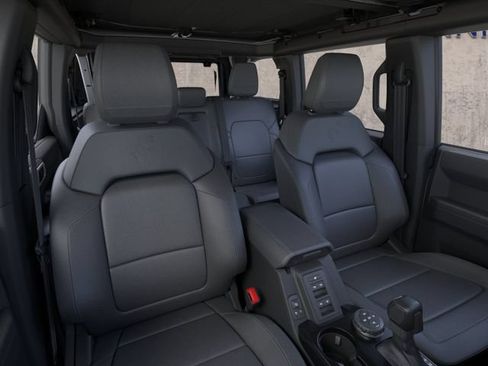 Used 2026 Ford Bronco Badlands AWD/4WD image 10