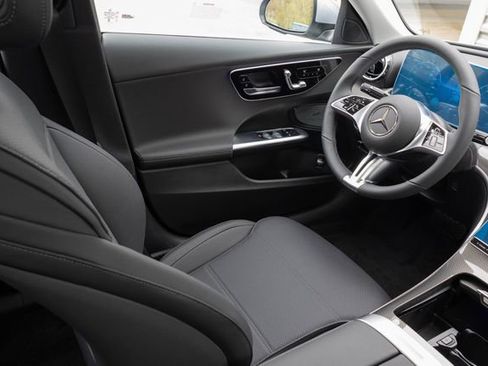 New 2026 Mercedes-Benz C 300 4MATIC Sedan image 23