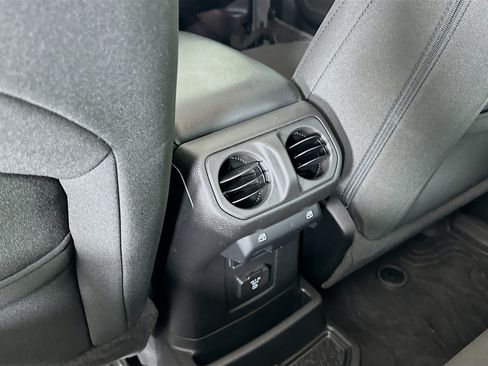 Used 2023 Jeep Wrangler Unlimited w/ Sun & Screen Package AWD/4WD image 28