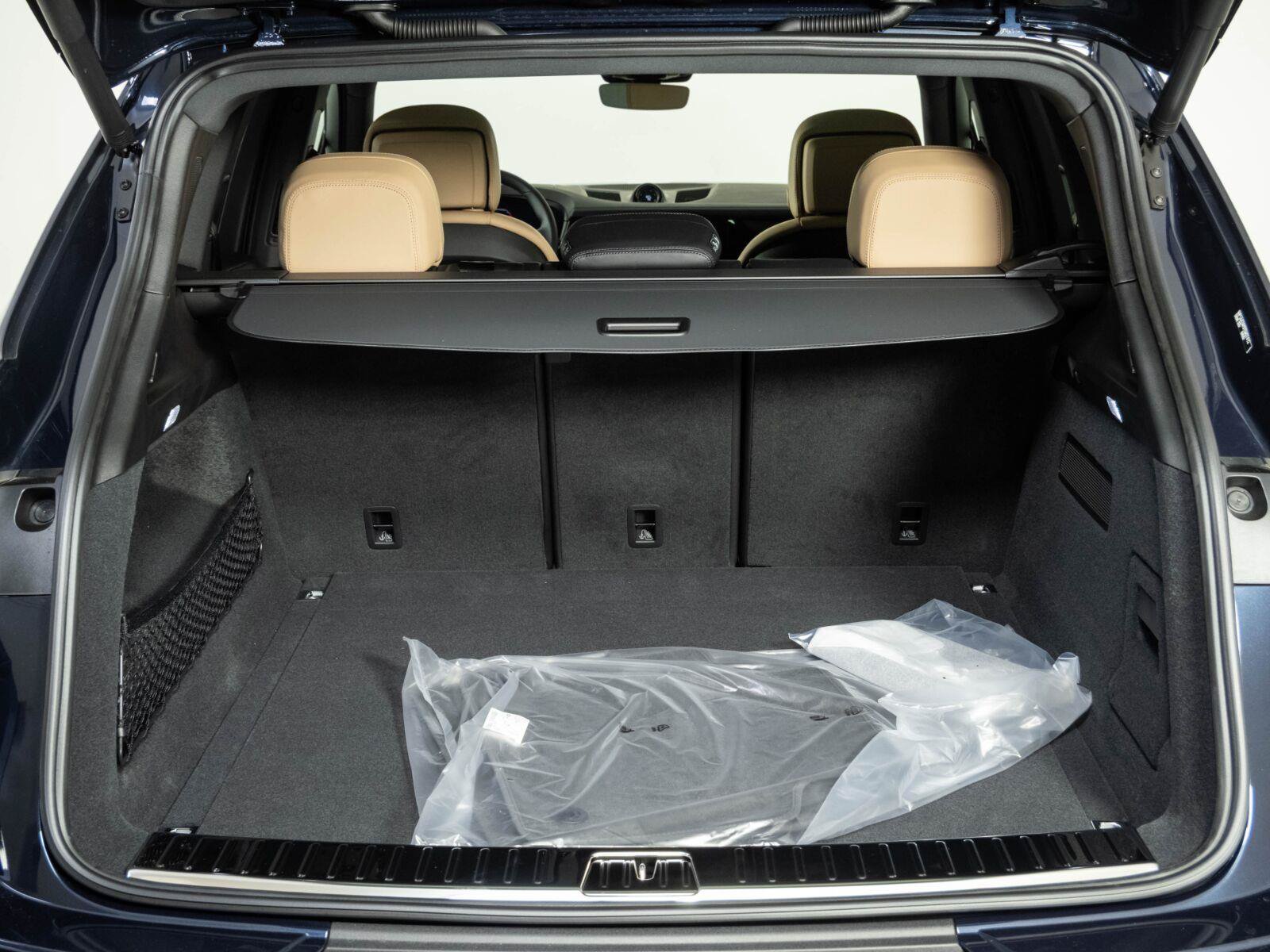 New 2026 Porsche Cayenne AWD/4WD image 31