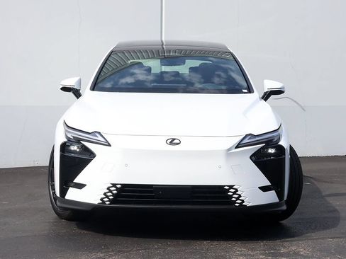 New 2026 Lexus ES 500e AWD/4WD image 5