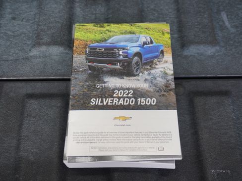 Used 2022 Chevrolet Silverado 1500 RST w/ Texas Edition Plus AWD/4WD image 29