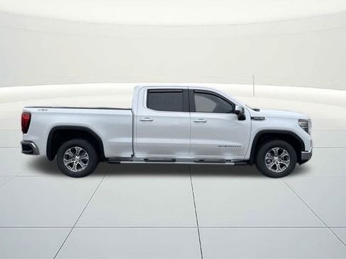 Certified 2022 GMC Sierra 1500 SLT w/ SLT Convenience Package image 5