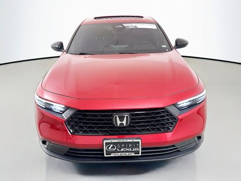 Used 2024 Honda Accord Sport image 2