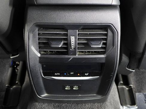 Used 2023 BMW i4 eDrive35 image 24