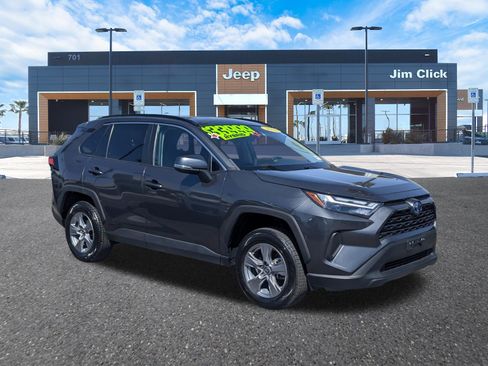 Used 2022 Toyota RAV4 XLE AWD/4WD image 1