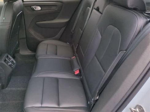 Used 2026 Volvo XC40 B5 Plus w/ Protection Package Premier image 19