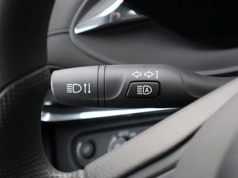 New 2026 Buick Envista Sport Touring w/ Convenience II Package FWD image 32