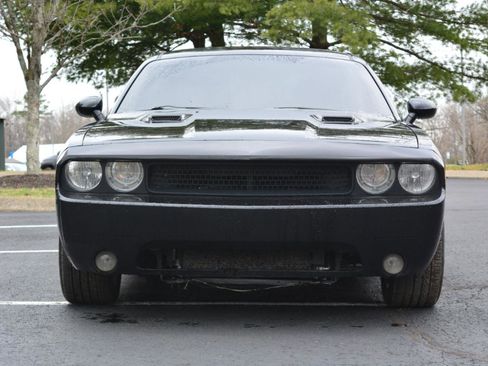 Used 2014 Dodge Challenger SRT8 Core image 2