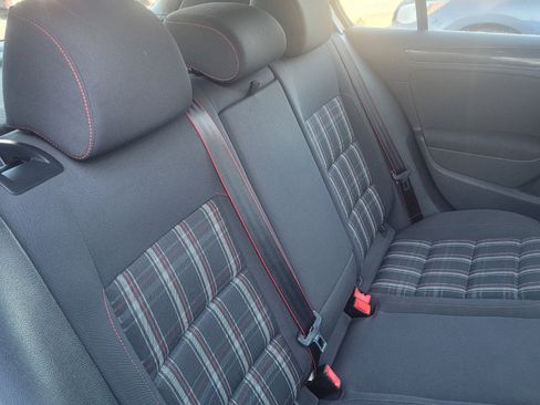 Used 2013 Volkswagen Golf 4-Door image 27