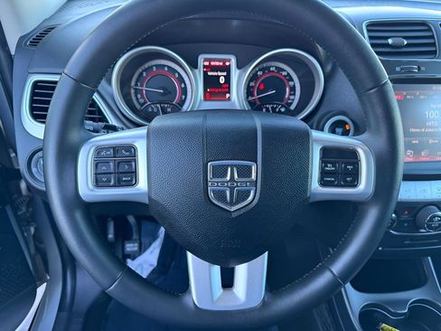 Used 2014 Dodge Journey SXT w/ Flexible Seating Group image 13