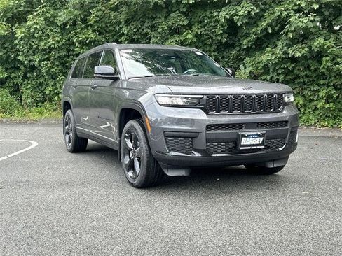 New 2025 Jeep Grand Cherokee L Altitude image 1