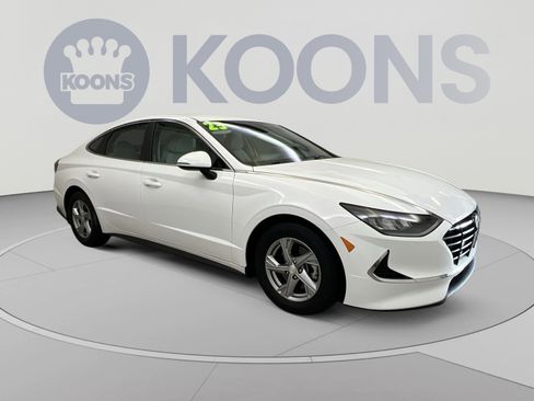 Used 2023 Hyundai Sonata SE w/ Preferred Accessory Package FWD image 10
