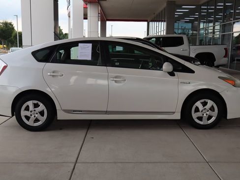 Used 2011 Toyota Prius Two FWD image 9
