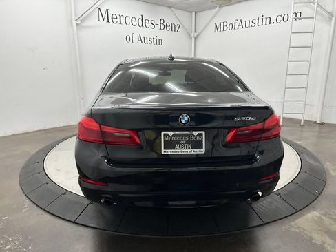 Used 2019 BMW 530e w/ Convenience Package RWD image 6