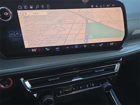 New 2026 Chevrolet Traverse LT image 11