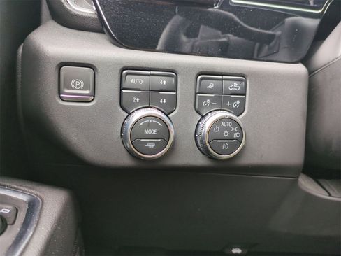 Certified 2024 GMC Sierra 1500 SLT w/ SLT Premium Plus Package image 18