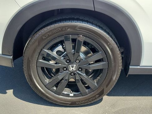 Certified 2026 Honda HR-V Sport image 7