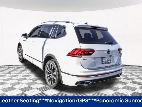 Certified 2022 Volkswagen Tiguan SEL R-Line image 8