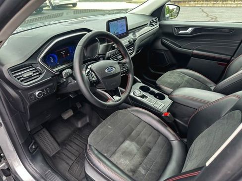 Used 2022 Ford Escape SEL w/ SEL Stealth AWD Package image 12