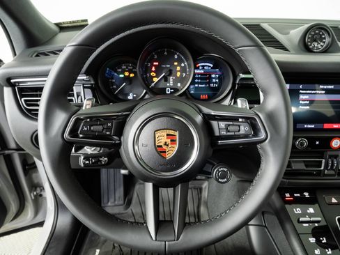 New 2026 Porsche Macan AWD/4WD image 9