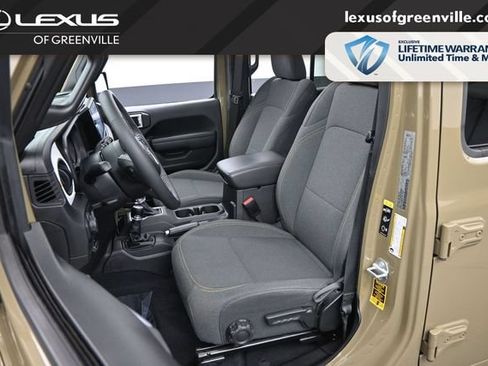 Used 2025 Jeep Wrangler Unlimited Sport AWD/4WD image 17