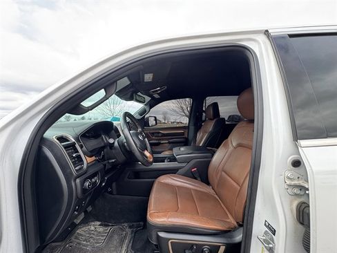 Used 2023 RAM 1500 Limited AWD/4WD image 10