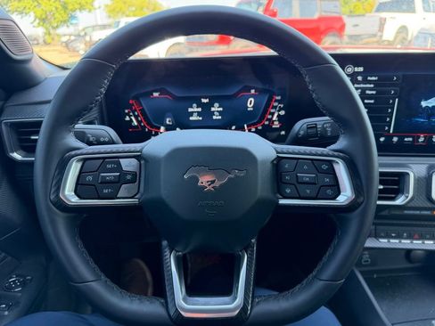 Used 2025 Ford Mustang Premium RWD image 23