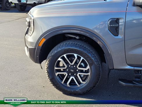 Used 2024 Ford Ranger Lariat w/ Advanced Towing Package image 11