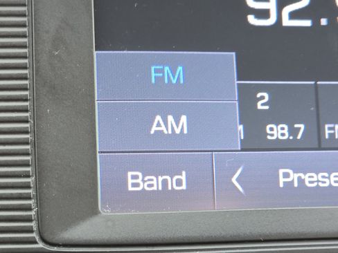 Used 2019 Hyundai Elantra SE image 5