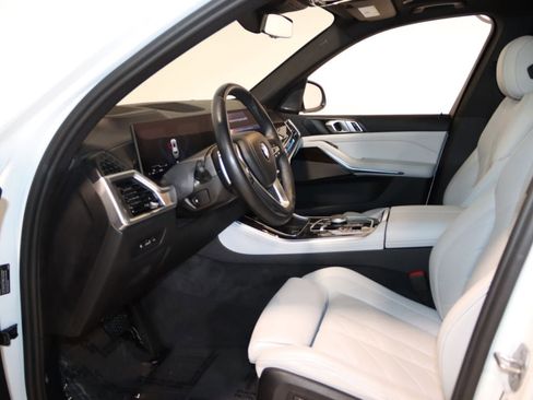 Used 2024 BMW X5 xDrive40i w/ Premium Package AWD/4WD image 37