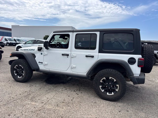 Used 2024 Jeep Wrangler Unlimited Rubicon 4xe AWD/4WD image 8