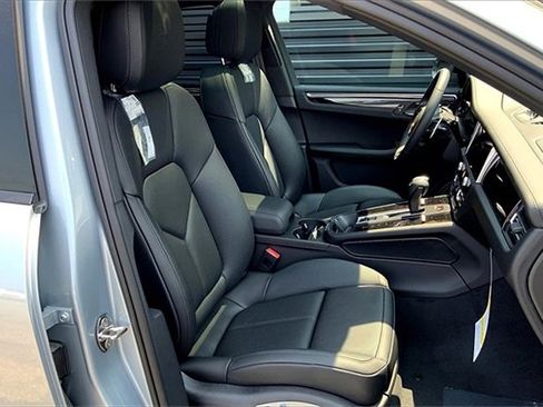 New 2025 Porsche Macan Turbo image 25