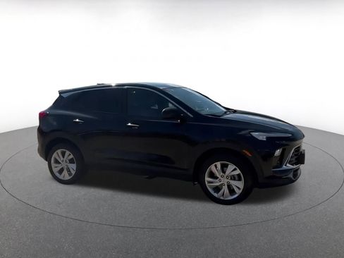 Used 2025 Buick Encore GX Preferred image 2