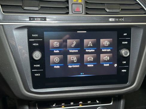 Used 2024 Volkswagen Tiguan S AWD/4WD image 35