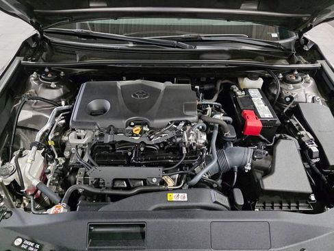 Used 2023 Toyota Camry SE image 26