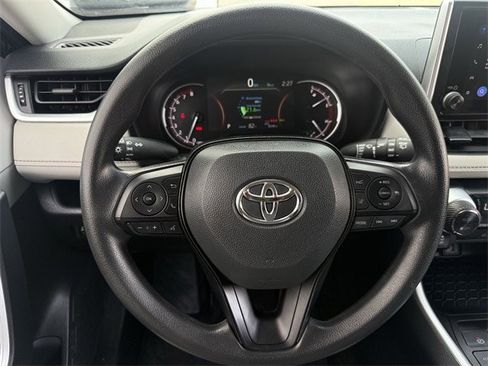 Used 2025 Toyota RAV4 XLE image 13