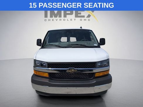Used 2025 Chevrolet Express 3500 LT w/ LT Preferred Equipment Group RWD image 8