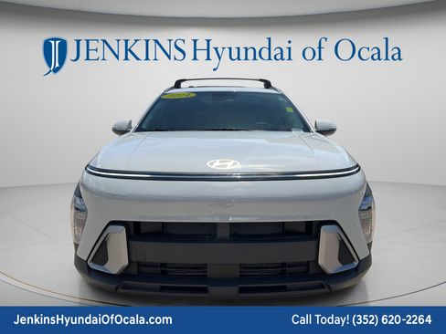 Certified 2024 Hyundai Kona SEL FWD image 8