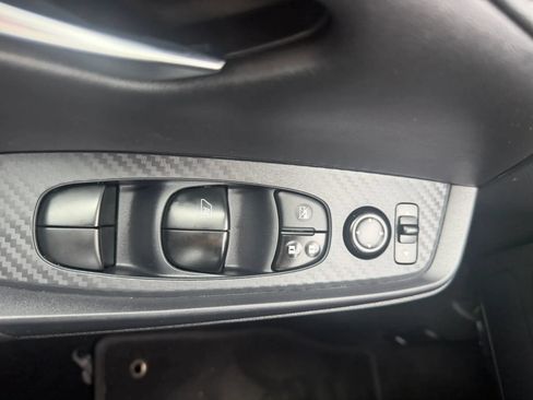 Used 2024 Nissan Sentra SV FWD image 23