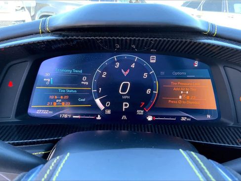 Used 2022 Chevrolet Corvette 3LT w/ Z51 Performance Package image 22