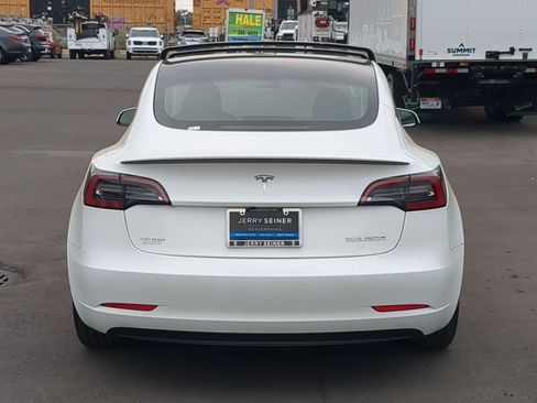 Used 2023 Tesla Model 3 Performance AWD/4WD image 4